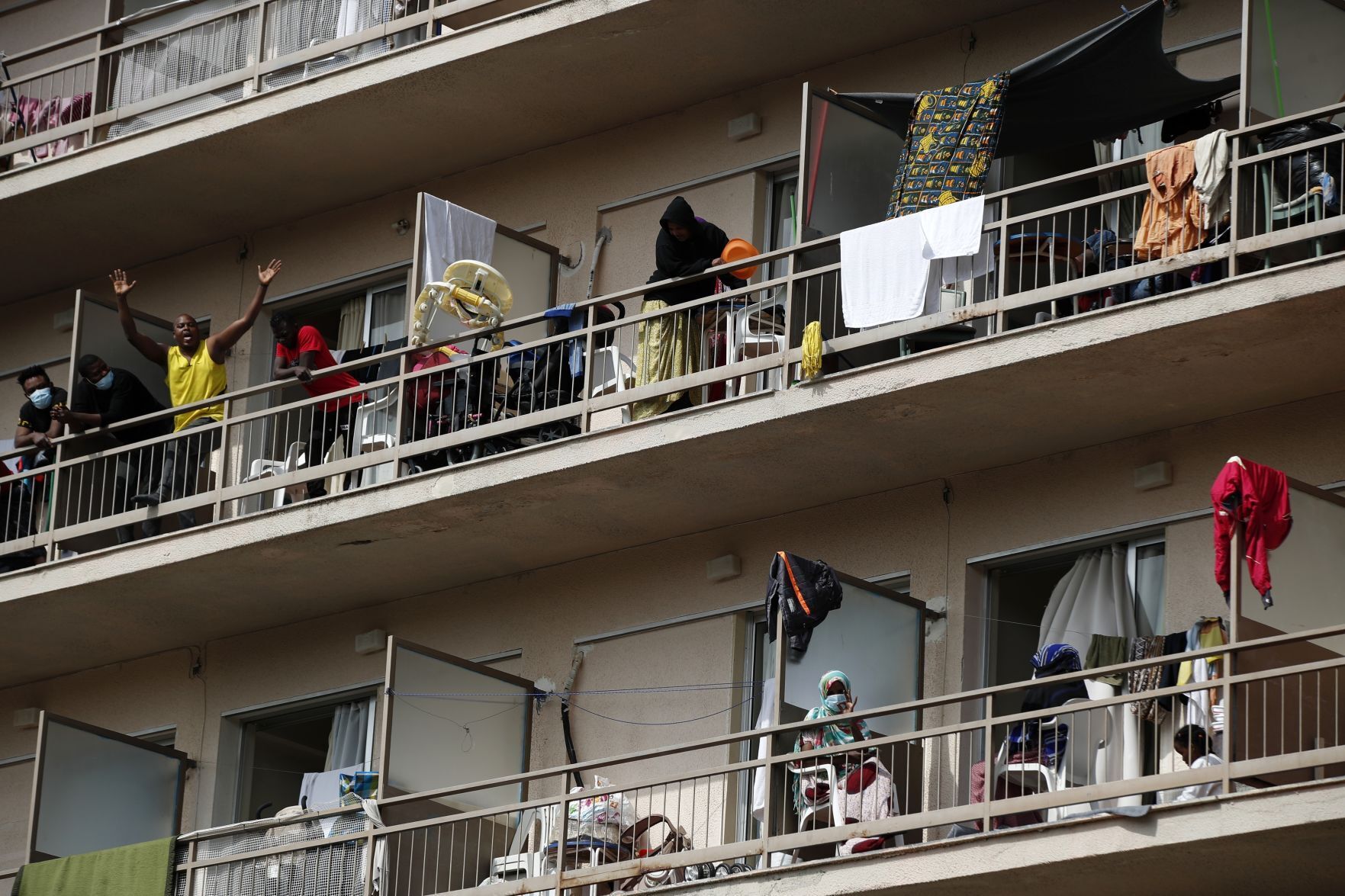 APTOPIX Virus Outbreak Greece Migrants